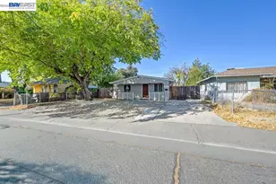 3917 Haywood St, Sacramento, CA 95838 - Photo 3