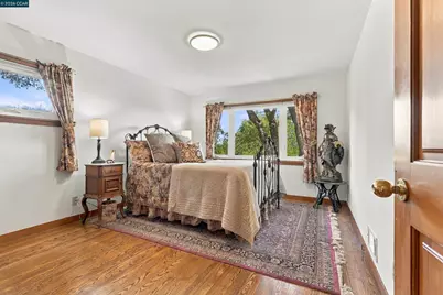 168 Crestview Dr, Orinda, CA 94563 - Photo 35