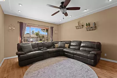 3909 Boatwright Dr, Concord, CA 94519 - Photo 25
