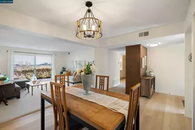 1348 Rockledge Ln #4, Walnut Creek, CA 94595 - Photo 3