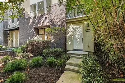 1123 66th St, Oakland, CA 94608 - Photo 3
