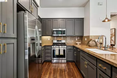 1123 66th St, Oakland, CA 94608 - Photo 27