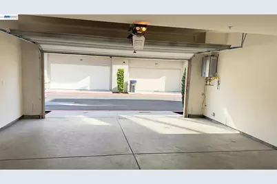 7997 Regional Cmn, Dublin, CA 94568 - Photo 17