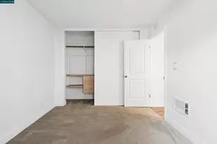 567 Oakland Ave, Oakland, CA 94611 - Photo 17