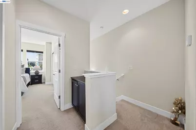 908 Arietta Dr, Mountain View, CA 94043 - Photo 35