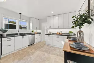 832 45th St, Richmond, CA 94804 - Photo 13