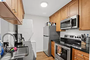 29300 Dixon St, Hayward, CA 94544 - Photo 13