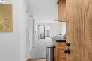 29300 Dixon St, Hayward, CA 94544 - Photo 15