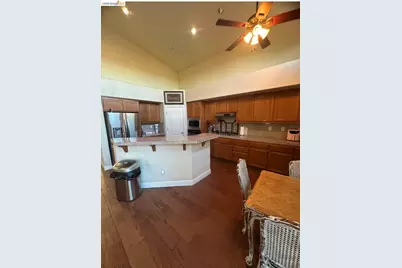 2396 Berkshire Ln, Brentwood, CA 94513 - Photo 7
