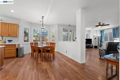 5251 Feather Way, Antioch, CA 94531 - Photo 15