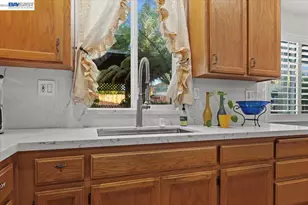 5251 Feather Way, Antioch, CA 94531 - Photo 25