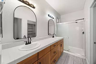 10648 Tank House Dr, Stockton, CA 95209 - Photo 25