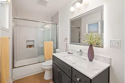 33 Eastwood Ct, Oakland, CA 94611 - Photo 27
