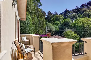 6700 Moore Dr, Oakland, CA 94611 - Photo 1