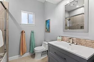 6700 Moore Dr, Oakland, CA 94611 - Photo 13