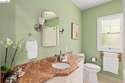 3938 Maybelle, Oakland, CA 94619 - Photo 15