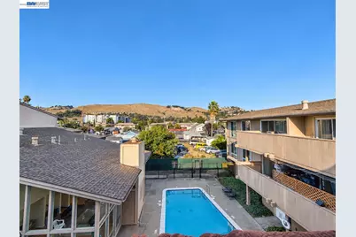260 Industrial Pkwy #25, Hayward, CA 94544 - Photo 13