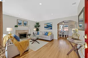 35914 Rosewood Dr, Newark, CA 94560 - Photo 3