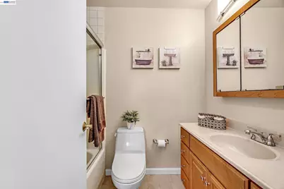 35914 Rosewood Dr, Newark, CA 94560 - Photo 25
