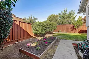 35914 Rosewood Dr, Newark, CA 94560 - Photo 33