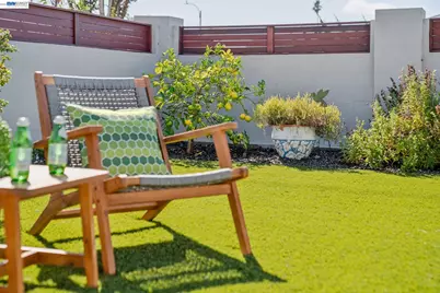 1217 Coral Reef Pl, Alameda, CA 94501 - Photo 5