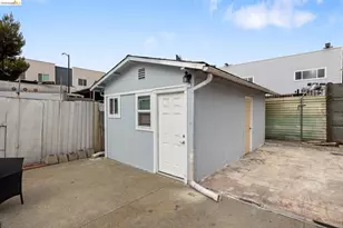 907 39th Ave, Oakland, CA 94601 - Photo 33