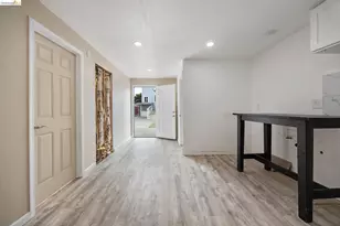 907 39th Ave, Oakland, CA 94601 - Photo 35