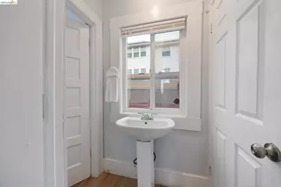 907 39th Ave, Oakland, CA 94601 - Photo 21