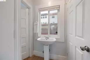 907 39th Ave, Oakland, CA 94601 - Photo 21
