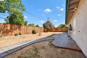 1387 Vallejo Dr, San Jose, CA 95130 - Photo 37