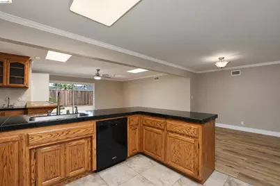 1387 Vallejo Dr, San Jose, CA 95130 - Photo 51