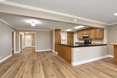 1387 Vallejo Dr, San Jose, CA 95130 - Photo 11