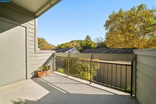 7560 Canyon Meadows Cir, Pleasanton, CA 94588 - Photo 17