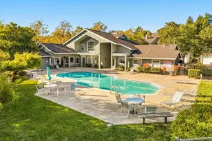 7560 Canyon Meadows Cir, Pleasanton, CA 94588 - Photo 11