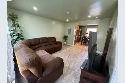 18 Chanslor Ct, Richmond, CA 94801 - Photo 1