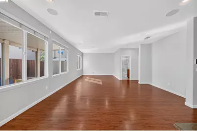 160 Spears Cir, Richmond, CA 94801 - Photo 17