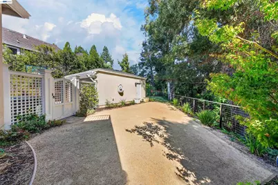 850 Arroyo Ct, Palo Alto, CA 94306 - Photo 33