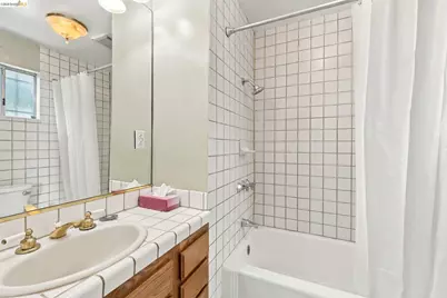 418 36 Street, Oakland, CA 94609 - Photo 41