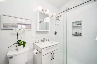 5572 Claremont Ave, Oakland, CA 94618 - Photo 37