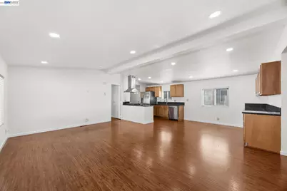 812 Clover Rd #SPC 64, Tracy, CA 95376 - Photo 3