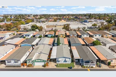 812 Clover Rd #SPC 64, Tracy, CA 95376 - Photo 29