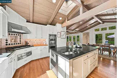 40 Estabueno Dr, Orinda, CA 94563 - Photo 17