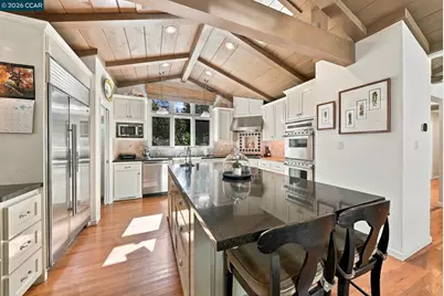 40 Estabueno Dr, Orinda, CA 94563 - Photo 19