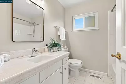 1677 Wilson Ct, Concord, CA 94521 - Photo 19