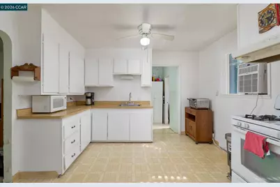 1307 D St, Antioch, CA 94509 - Photo 9