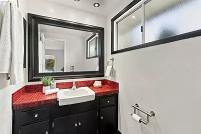 3218 Estates Ave, Pinole, CA 94564 - Photo 23