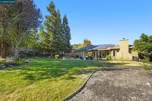 8019 Kelok Way, Clayton, CA 94517 - Photo 41