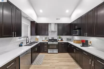 930 Wainwright, San Jose, CA 95128 - Photo 11