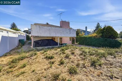 5316 Harbord Dr, Oakland, CA 94618 - Photo 3