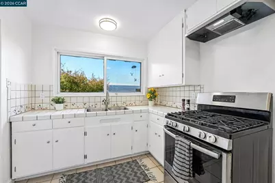 7717 Eureka Ave, El Cerrito, CA 94530 - Photo 9